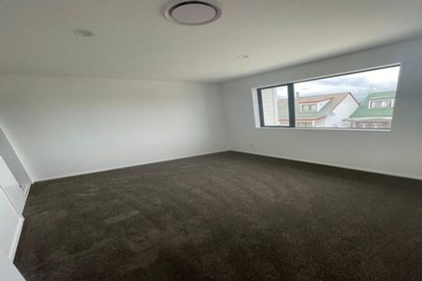 Photo of property in 4/29 Buckingham Crescent, Manukau, Auckland, 2025