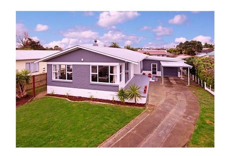 Photo of property in 14 Duke Avenue, Pukekohe, 2120