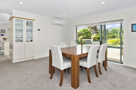 Photo of property in 214 Kilkenny Drive, East Tamaki Heights, Auckland, 2016