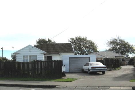 Photo of property in 2/66 Middlepark Road, Sockburn, Christchurch, 8042