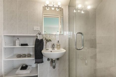 Photo of property in 85 Stanley Point Road, Stanley Point, Auckland, 0624
