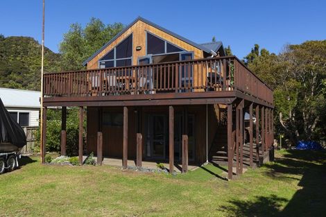 Photo of property in 43 Mako Street, Taupo Bay, Mangonui, 0494