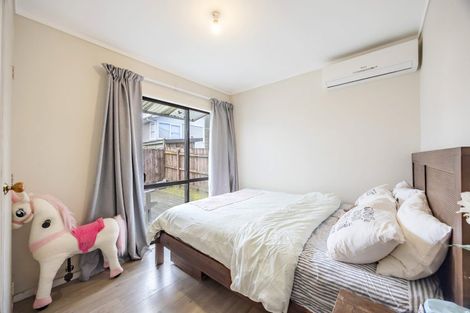 Photo of property in 2/16 James Street, Bayview, Auckland, 0629
