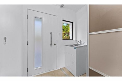Photo of property in 61 Pemberton Avenue, Bayview, Auckland, 0629