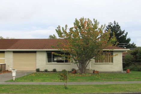 Photo of property in 22 Matai Street, Waikanae, 5036