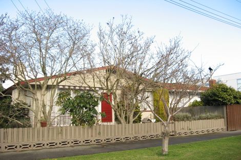 Photo of property in 1/16 Holly Road, St Albans, Christchurch, 8014