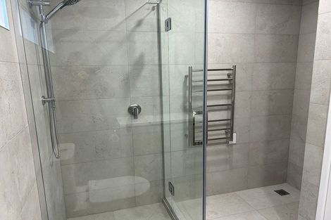 Photo of property in 4/18 Bevyn Street, Castor Bay, Auckland, 0620