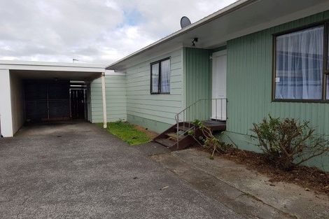 Photo of property in 2/24 Station Road, Takanini, 2112