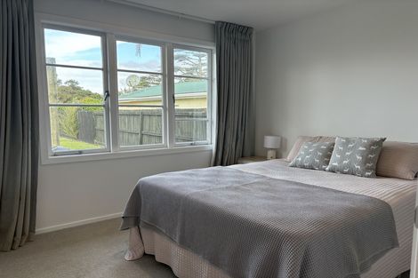 Photo of property in 118 Matipo Road, Te Atatu Peninsula, Auckland, 0610