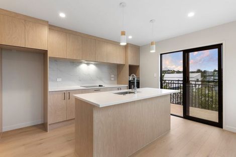 Photo of property in 7 Awhi Lane, Massey, 0614