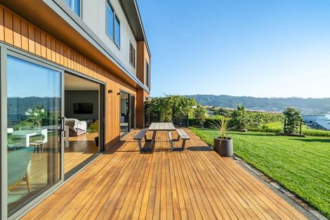 Photo of property in 13 Manapouri Lane, Aotea, Porirua, 5024