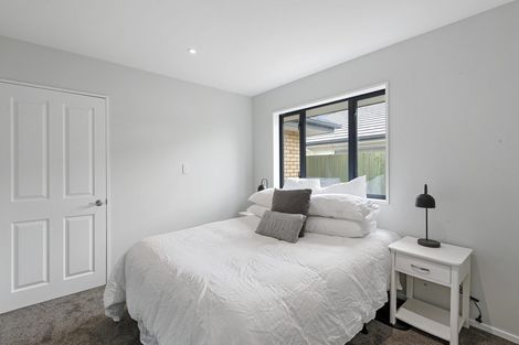 Photo of property in 3 Linkwater Way, Parklands, Christchurch, 8083