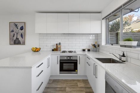 Photo of property in 2/34 Picton Avenue, Riccarton, Christchurch, 8011