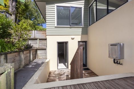 Photo of property in 39b Kakariki Grove, Waikanae, 5036