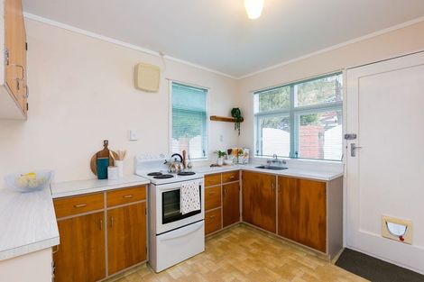 Photo of property in 6 Downing Street, Crofton Downs, Wellington, 6035