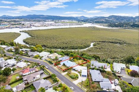 Photo of property in 8 George Point Road, Onerahi, Whangarei, 0110