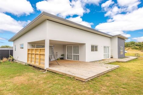 Photo of property in 30 Longbeach Drive, Castlecliff, Whanganui, 4501