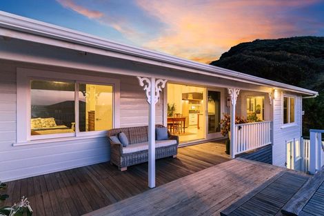 Photo of property in 3 Sand Track, Paekakariki, 5034