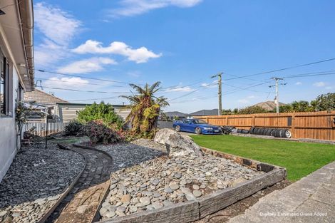 Photo of property in 18 Harlech Street, Oamaru North, Oamaru, 9400
