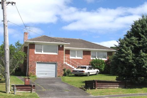 Photo of property in 39 Pupuke Road, Birkenhead, Auckland, 0627