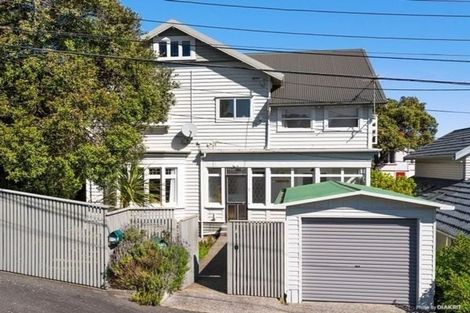 Photo of property in 11 Dover Street, Island Bay, Wellington, 6023
