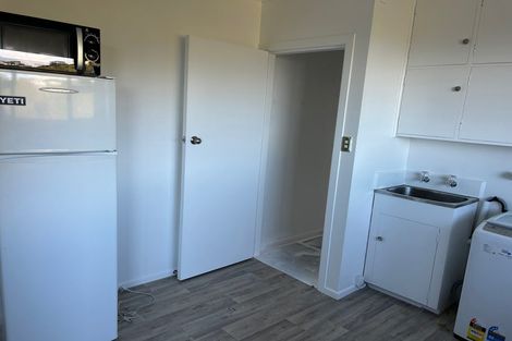 Photo of property in 29 Kitchener Terrace, Johnsonville, Wellington, 6037
