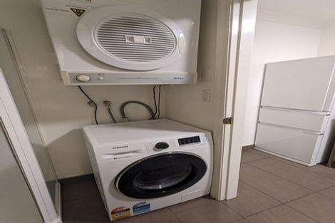 Photo of property in 221a The Terrace, Wellington Central, Wellington, 6011