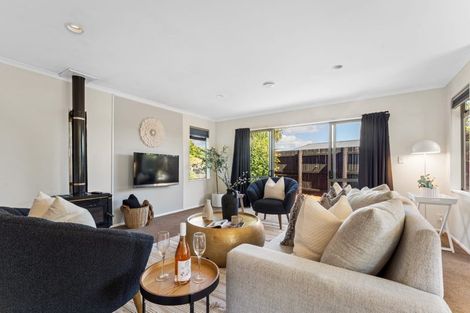 Photo of property in 12 Lionel Place, Mapua, 7005