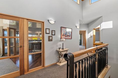 Photo of property in 15 Morrows Mead, Wanaka, 9305