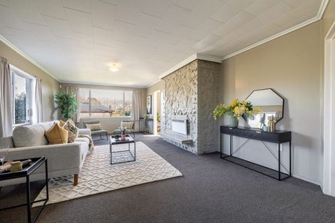 Photo of property in 35 Kimberley Grove, Westbrook, Palmerston North, 4412