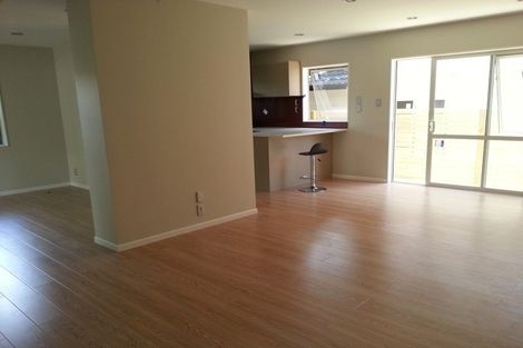 Photo of property in 21 Kerswill Place, Pakuranga, Auckland, 2010