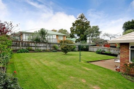 Photo of property in 8 Hollinger Place, Nawton, Hamilton, 3200