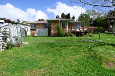 Photo of property in 11 Lloyd Avenue, Papatoetoe, Auckland, 2025