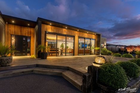 Photo of property in 8 Fenwick Crescent, Wallaceville, Upper Hutt, 5018