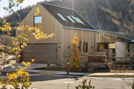 Photo of property in 18 Station Bay Rise, Lake Tekapo, 7999