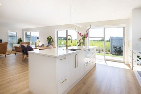 Photo of property in 24 Spencer Place, Springlands, 7201