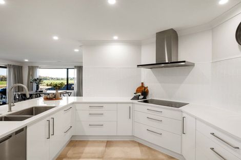 Photo of property in 5 Friesian Place, Grandview Heights, Hamilton, 3200