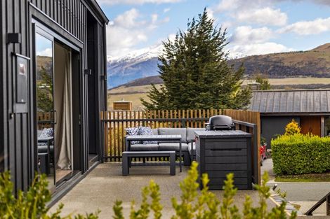 Photo of property in 3a Rannoch Drive, Jacks Point, Queenstown, 9371