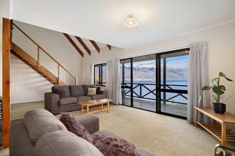 Photo of property in 1 Von Place, Fernhill, Queenstown, 9300