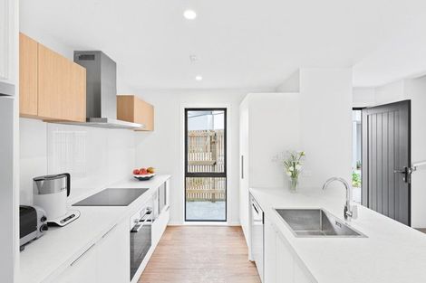 Photo of property in 6/4 Tawhai Street, Stokes Valley, Lower Hutt, 5019