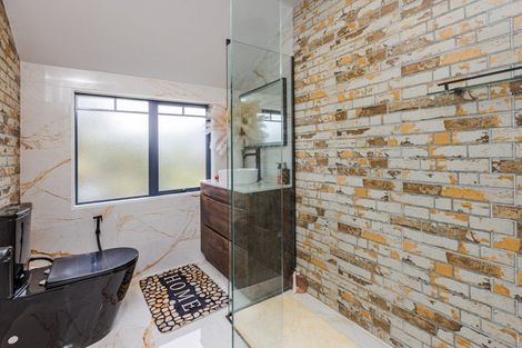 Photo of property in 9 Saybrook Place, Mangere, Auckland, 2022