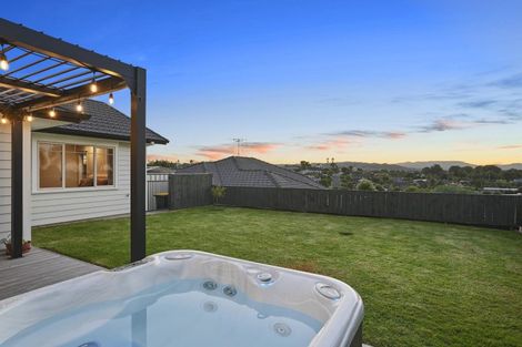 Photo of property in 15 Rochester Place, Bethlehem, Tauranga, 3110
