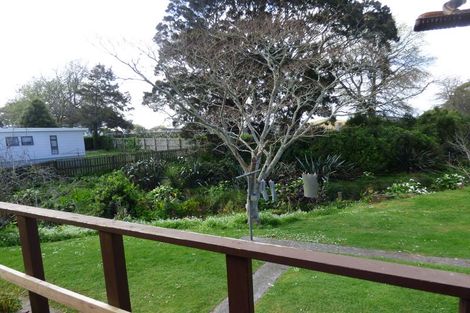Photo of property in 11 Lloyd Avenue, Papatoetoe, Auckland, 2025