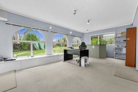Photo of property in 4 Seakens Way, Glen Eden, Auckland, 0602