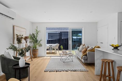 Photo of property in 15a Hamurana Place, Te Atatu Peninsula, Auckland, 0610