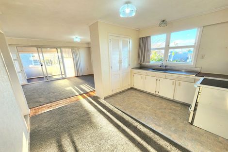 Photo of property in 10 Vogel Street, Fitzroy, New Plymouth, 4312