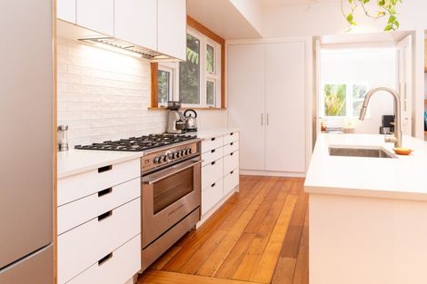 Photo of property in 1/121 Hataitai Road, Hataitai, Wellington, 6021