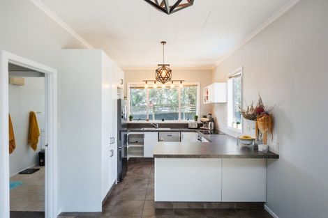 Photo of property in 8a Kaimanawa Street, Kelvin Grove, Palmerston North, 4414