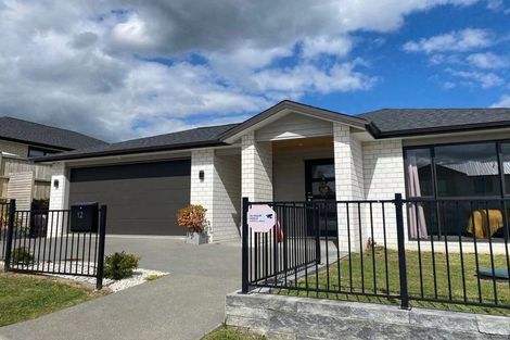 Photo of property in 12 Mamuku Drive, Massey, Auckland, 0614