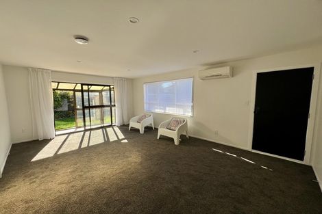Photo of property in 35 Oldwood Street, Bishopdale, Christchurch, 8053